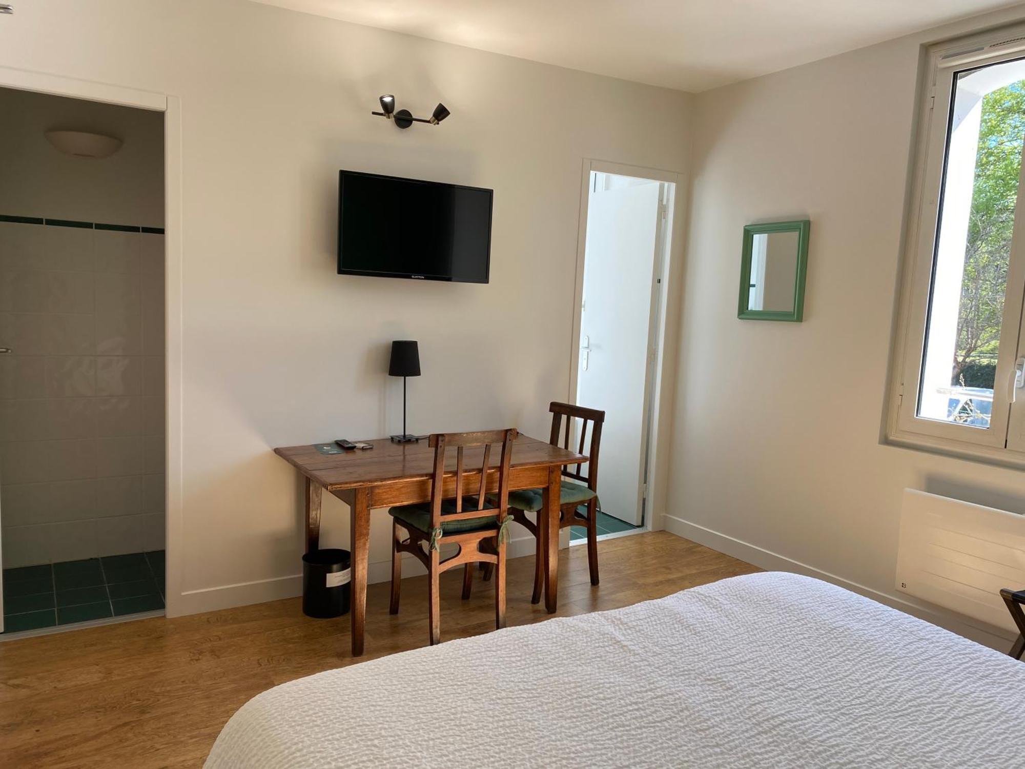 Logis Hotel Le Clos Pite Prechacq-les-Bains Exterior photo